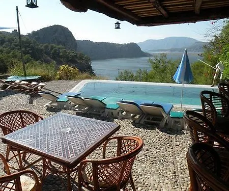 Villa Gokbel 3*