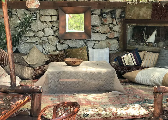 Πανσιόν Villa Gokbel 3*